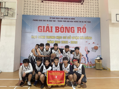 CLB bóng rổ nam trường THCS Trần Đăng Ninh: Trái ngọt đầu mùa