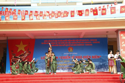 Liên đội trường THCS Trần Đăng Ninh tổ chức mô hình điểm "Liên hoan chiến sĩ nhỏ Điện Biên"