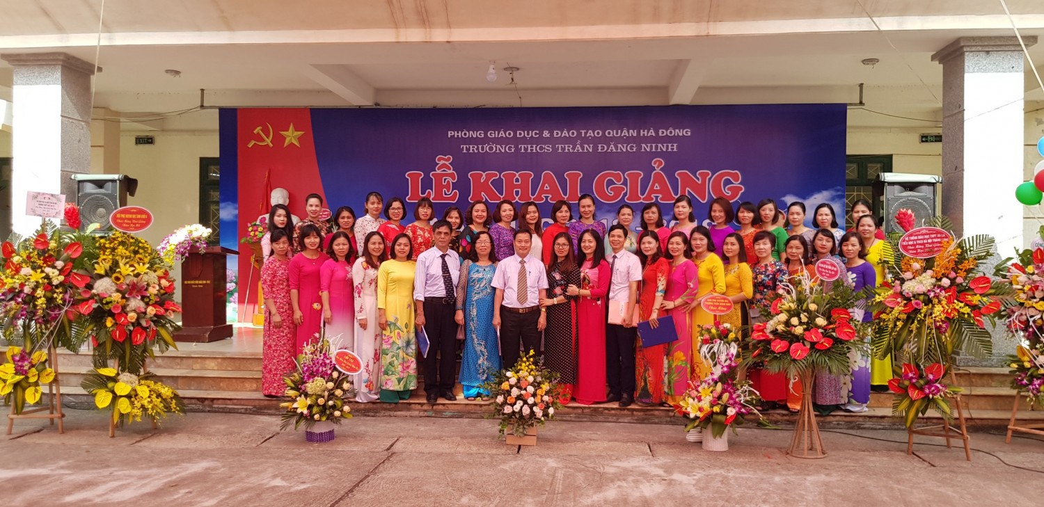 Trường THCS Trần Đăng Ninh chào mừng năm học mới 2018 - 2019